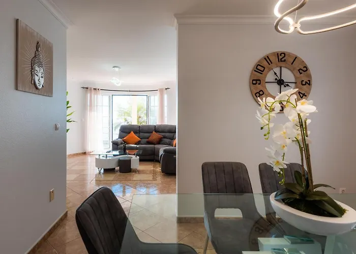 Sunnyside Villa