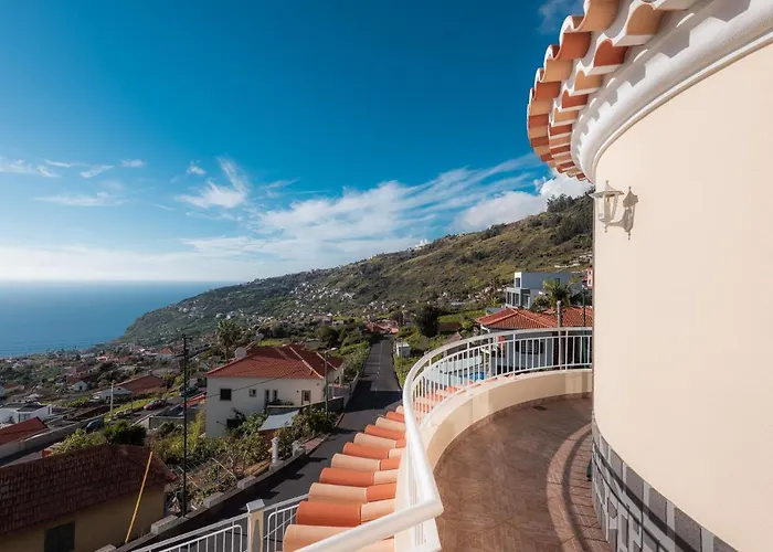 Sunnyside Villa